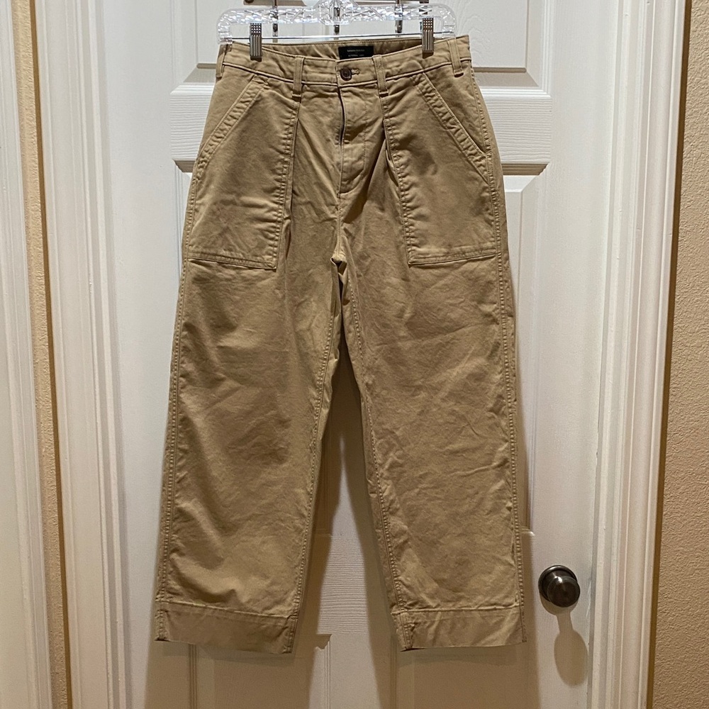 Banana Republic Women's Tan Barrel Leg Chino Pants